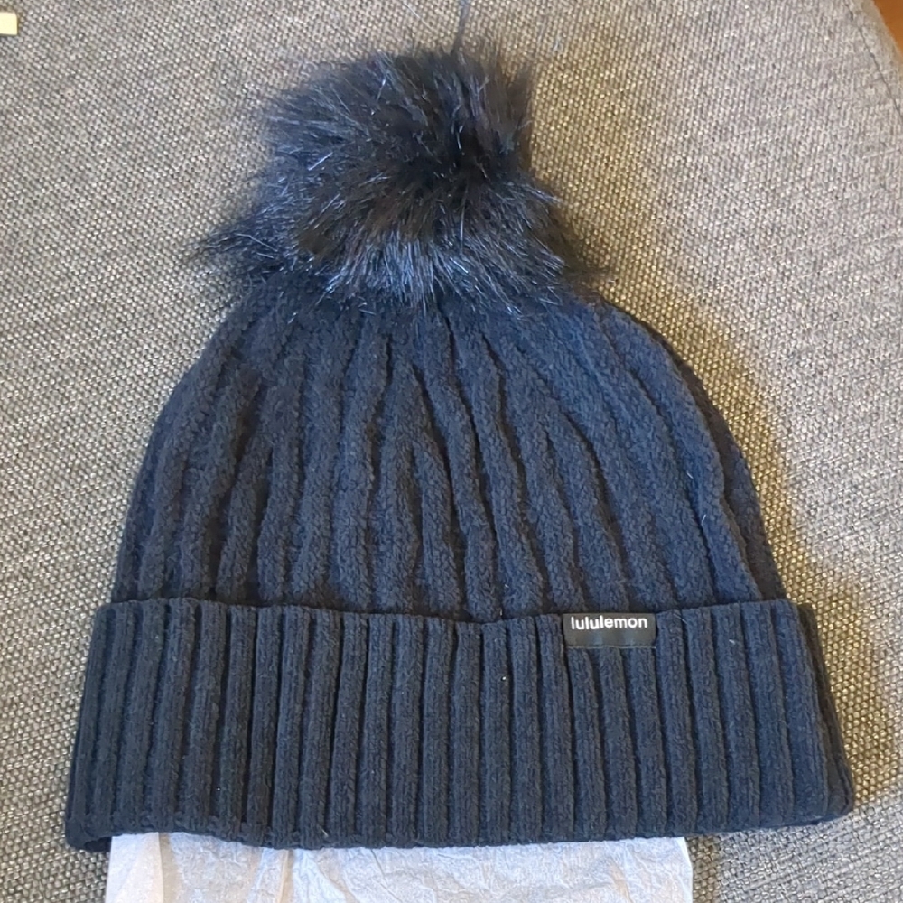 lululemon athletica Black Knit Pom Beanie Hat